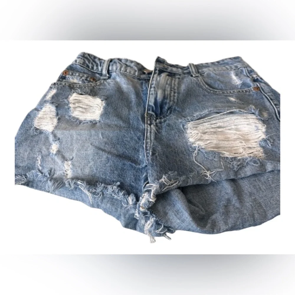 Blue‎ Distressed Jean Shorts with Cut-Off Hem